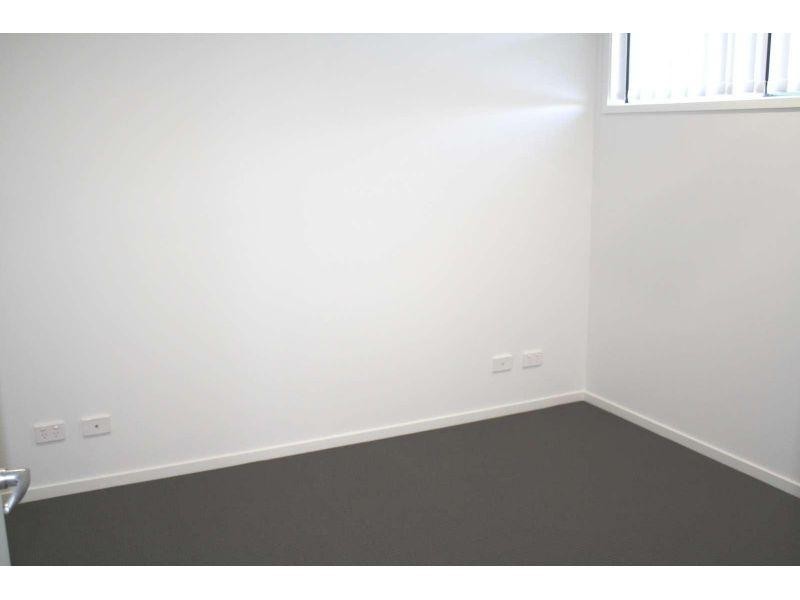 2/1 Ezra Court, Karalee QLD 4306