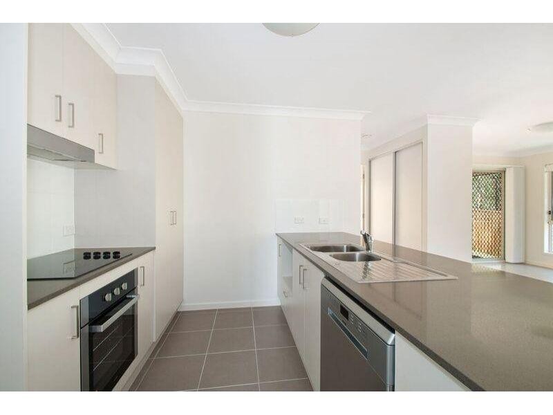 B/7B Kains Avenue, Brassall QLD 4305