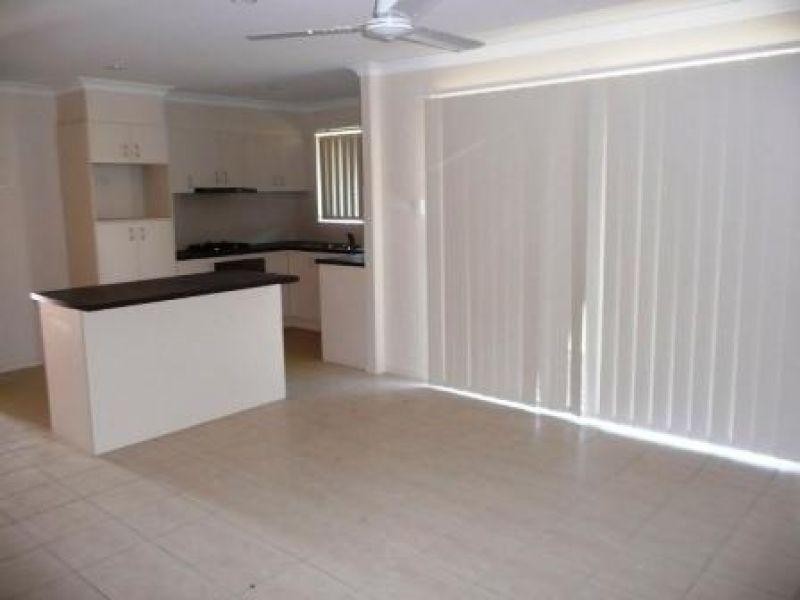 40 Penrose Circuit, Redbank Plains QLD 4301