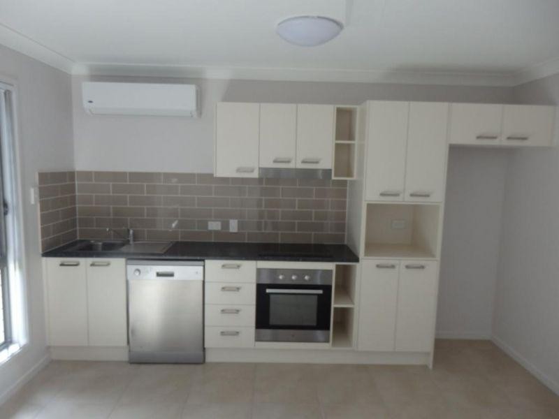 2/11 Catalyst Place, Brassall QLD 4305