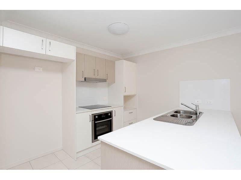 1/256 Jones Road, Bellbird Park QLD 4300