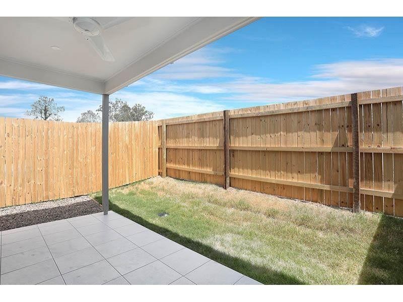2/256 Jones Road, Bellbird Park QLD 4300