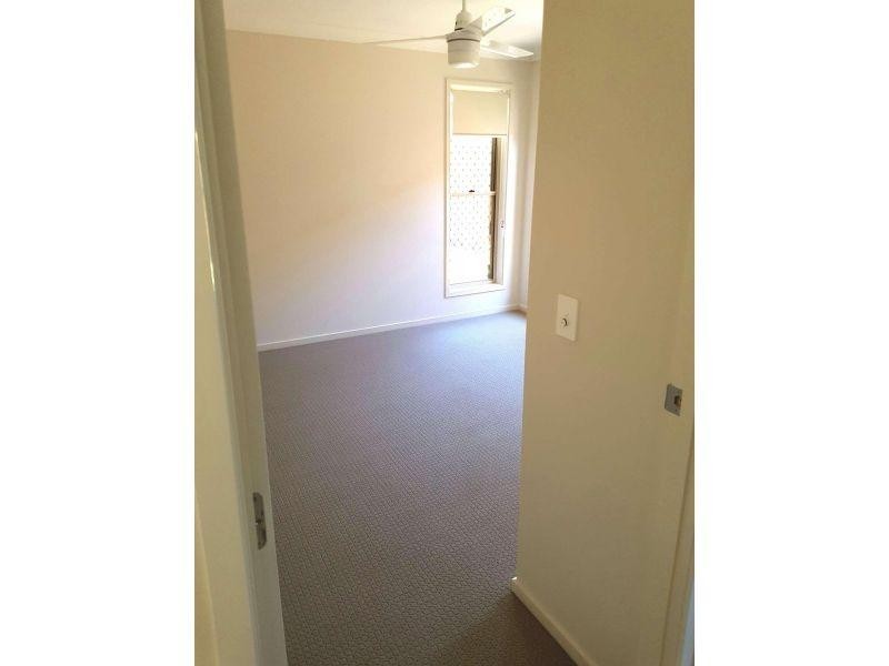 2/256 Jones Road, Bellbird Park QLD 4300