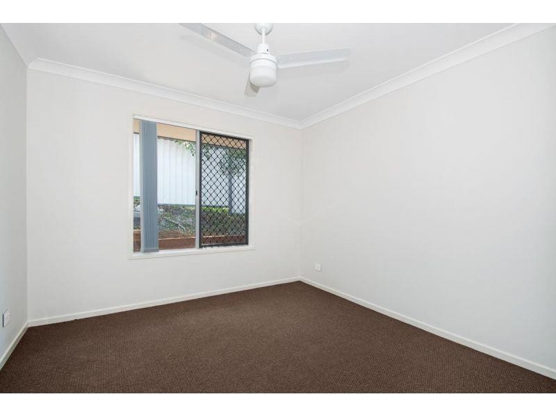 2/9 Hinton Street, Goodna QLD 4300