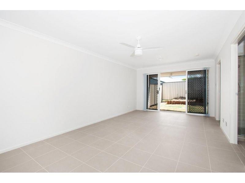 2/9 Hinton Street, Goodna QLD 4300