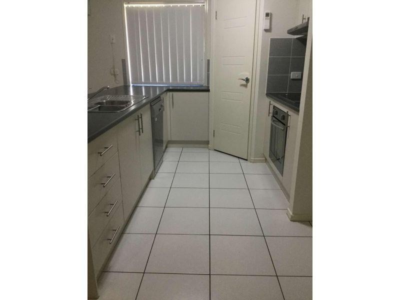 1 Crystalwood Court, Fernvale QLD 4306