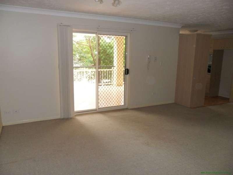 1/35 Rolle Street, Holland Park West QLD 4121