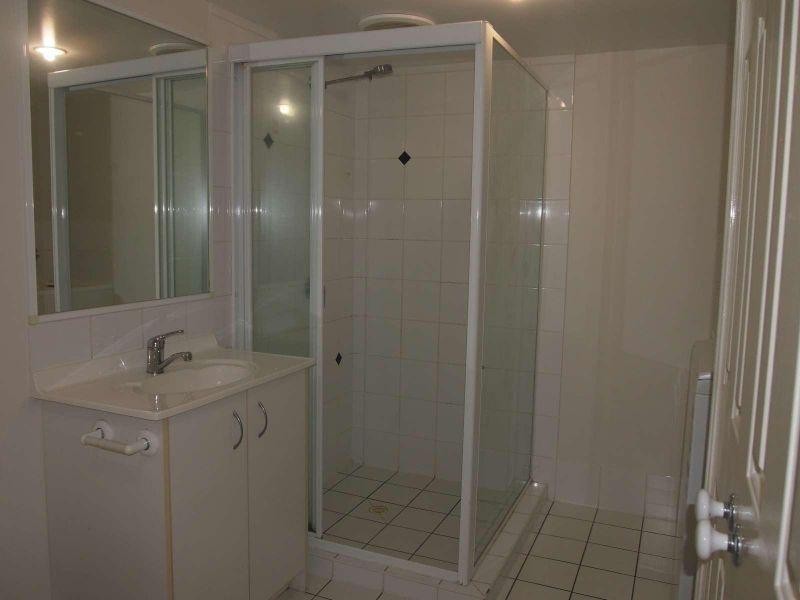 6/262 Cavendish Road, Coorparoo QLD 4151