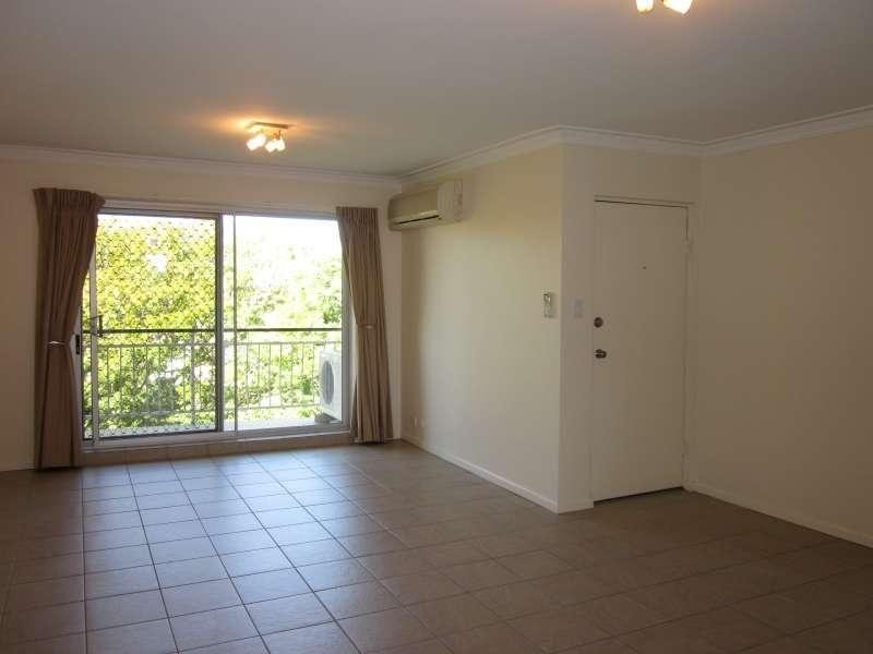 5/8 Robinson Street, Coorparoo QLD 4151