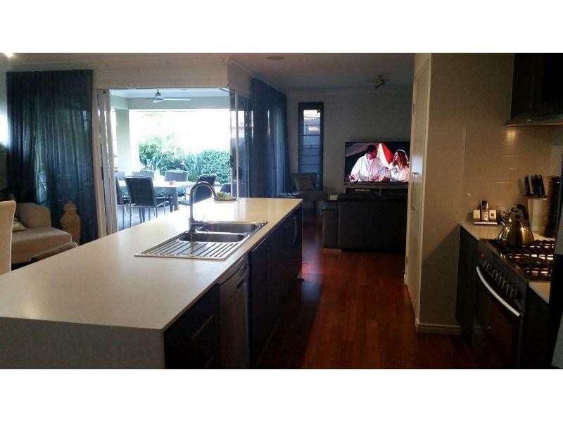 60 Sandy Camp Road, Wynnum QLD 4178