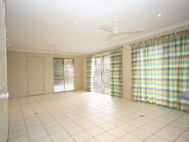 41 Hill Crescent, Carina Heights QLD 4152