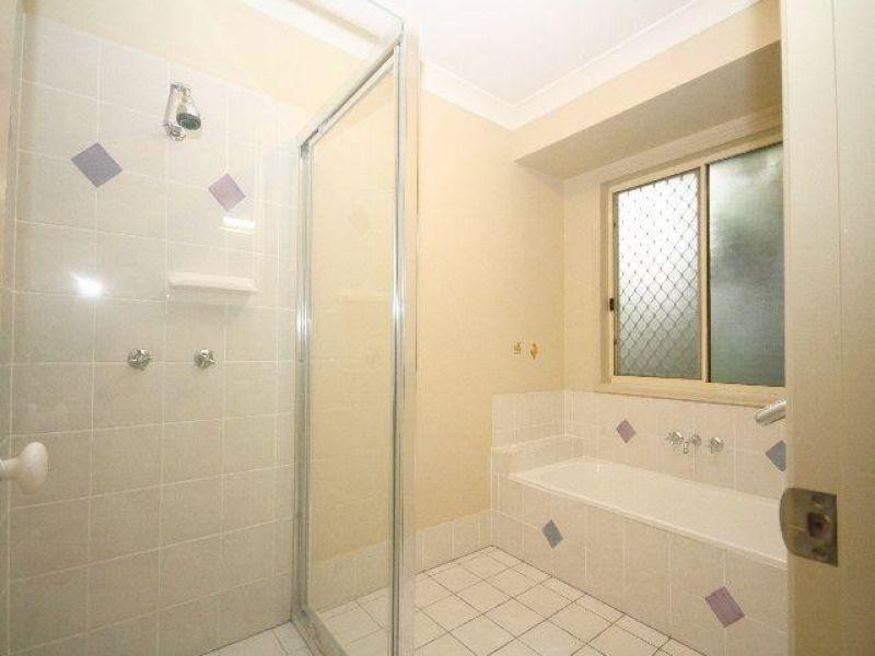 41 Hill Crescent, Carina Heights QLD 4152