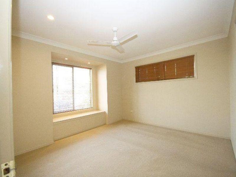 41 Hill Crescent, Carina Heights QLD 4152