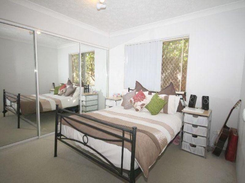 2/29 Birdwood Street, Coorparoo QLD 4151