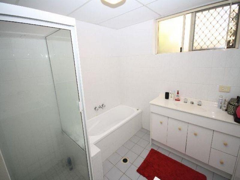 2/29 Birdwood Street, Coorparoo QLD 4151