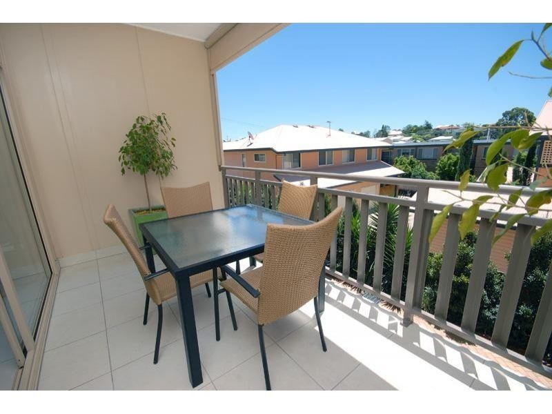 4/40 Agnes Street, Morningside QLD 4170