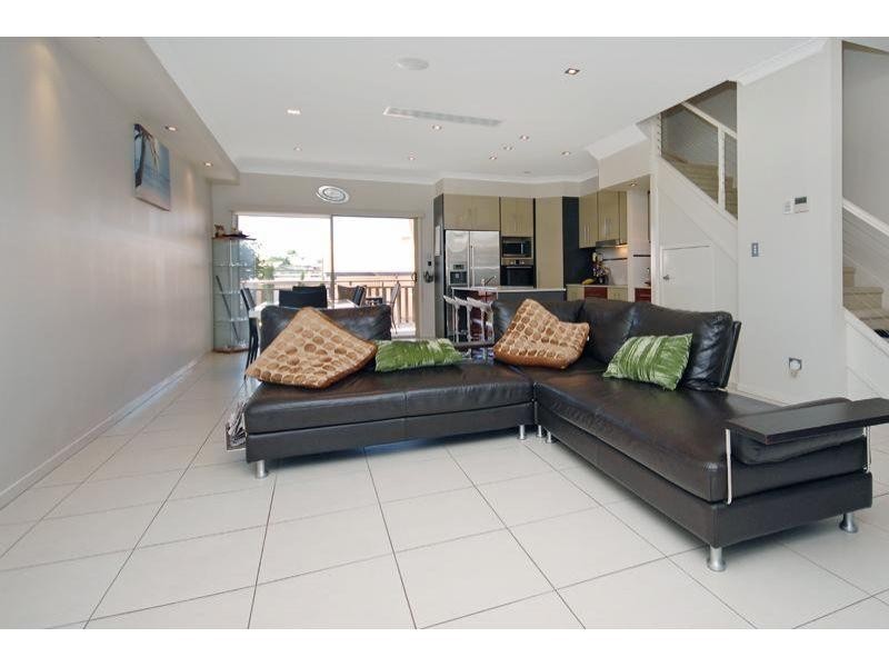 4/40 Agnes Street, Morningside QLD 4170