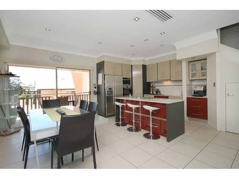 4/40 Agnes Street, Morningside QLD 4170