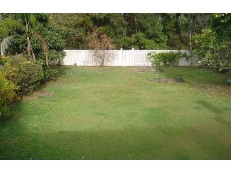 64 Marshall Road, Holland Park QLD 4121