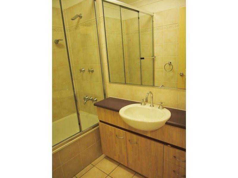 4/157 Riding Road, Balmoral QLD 4171