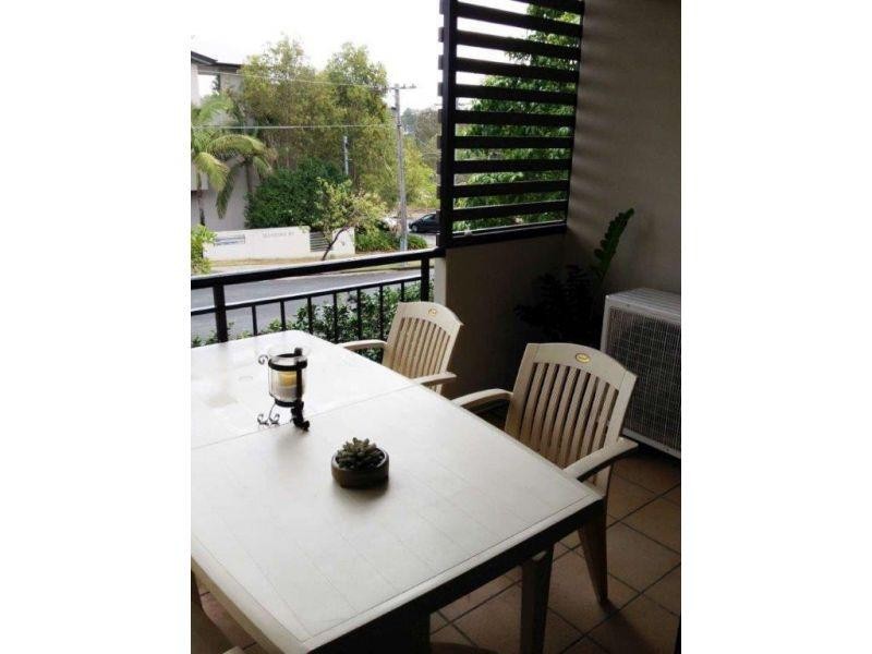 4/157 Riding Road, Balmoral QLD 4171