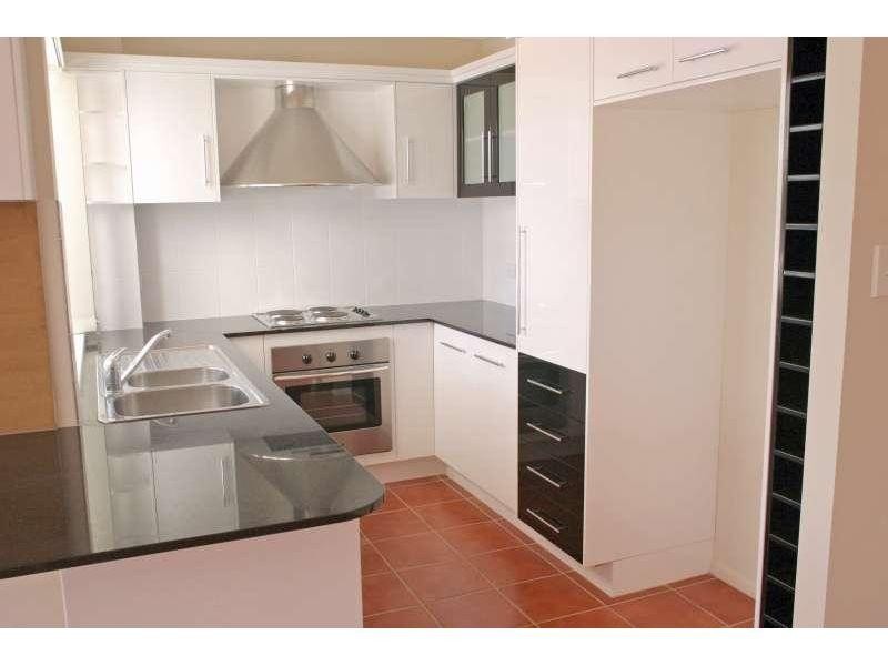 10/78-80 Berrima Street, Wynnum QLD 4178