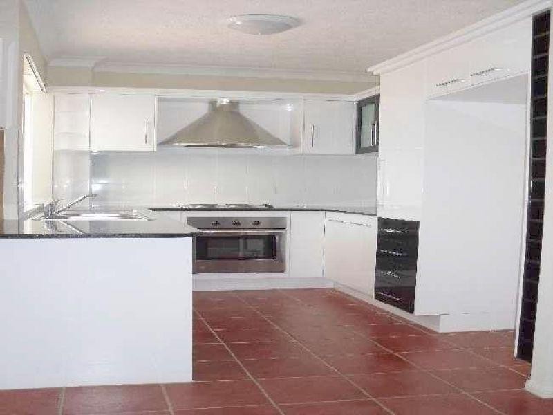 10/78-80 Berrima Street, Wynnum QLD 4178