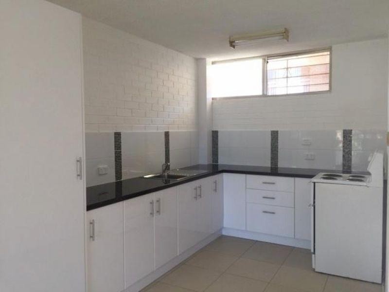 2/248 Cavendish Road, Coorparoo QLD 4151