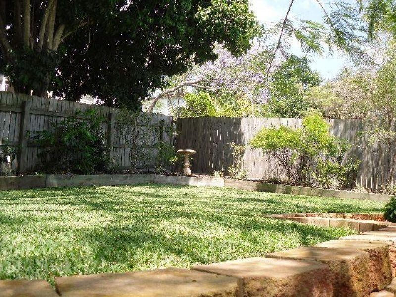 15 Pitney Street, Camp Hill QLD 4152