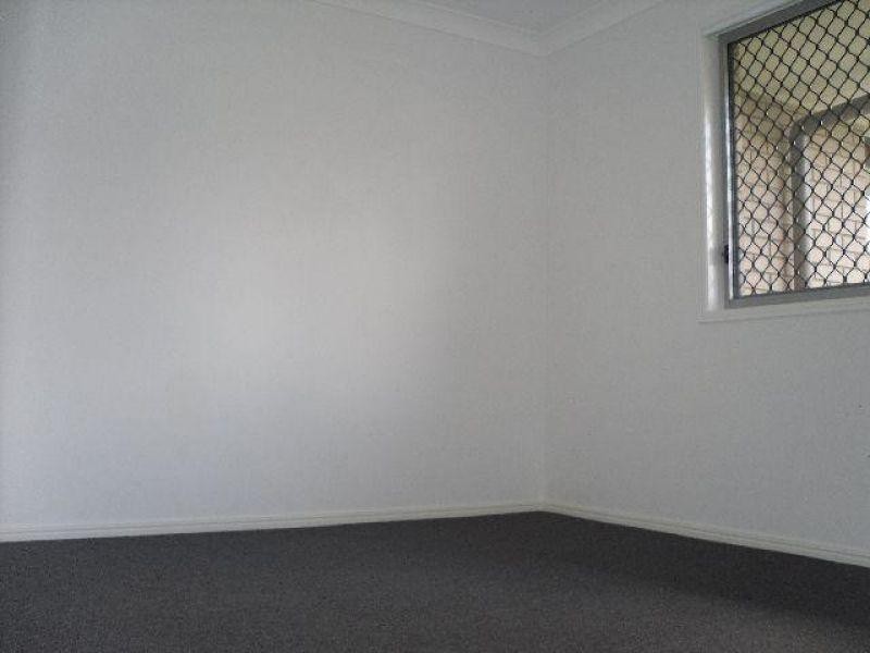 28 Stoneleigh Way, Holmview QLD 4207