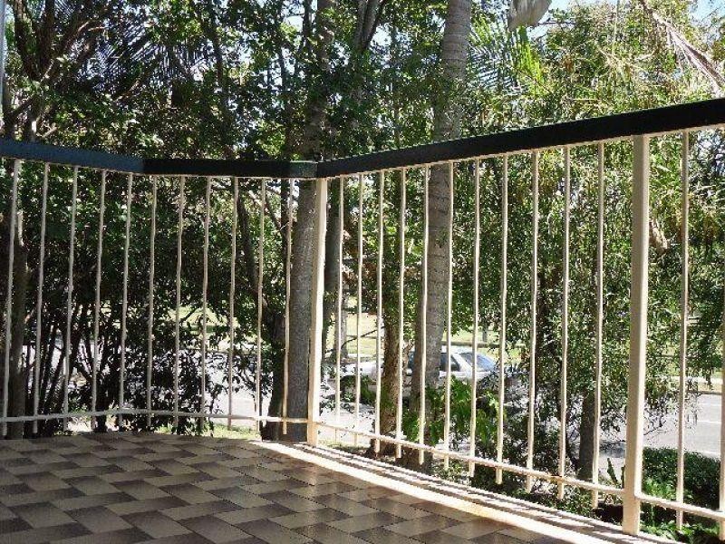 1/131 Riding Road, Hawthorne QLD 4171