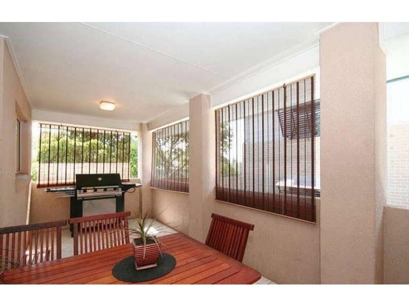 9/15 Cardross Street, Yeerongpilly QLD 4105