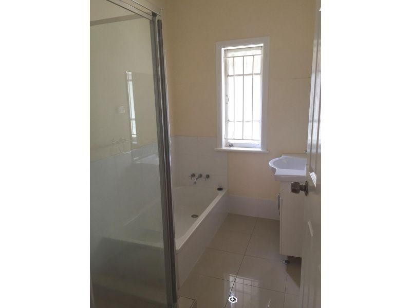 99 Chester Road, Annerley QLD 4103