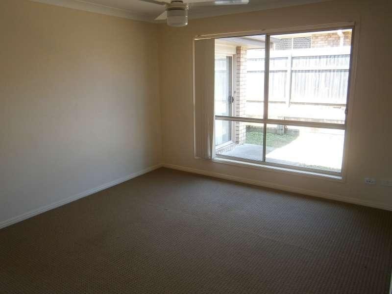 15 Rachel Drive, Crestmead QLD 4132