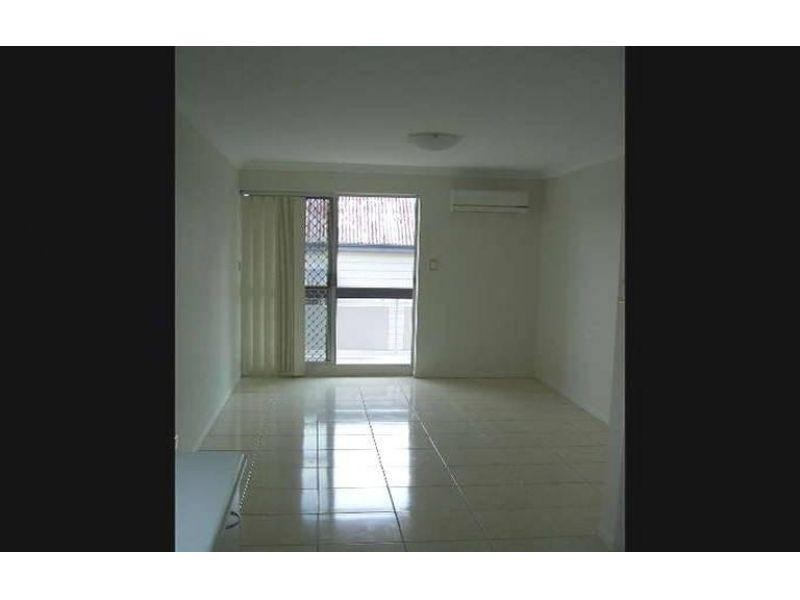 1/38 Peach Street, Greenslopes QLD 4120