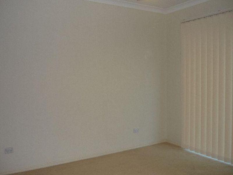 102 Watarrka Drive, Parkinson QLD 4115