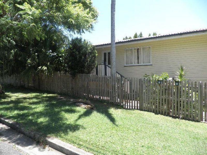 2/162 Harold Street, Holland Park QLD 4121