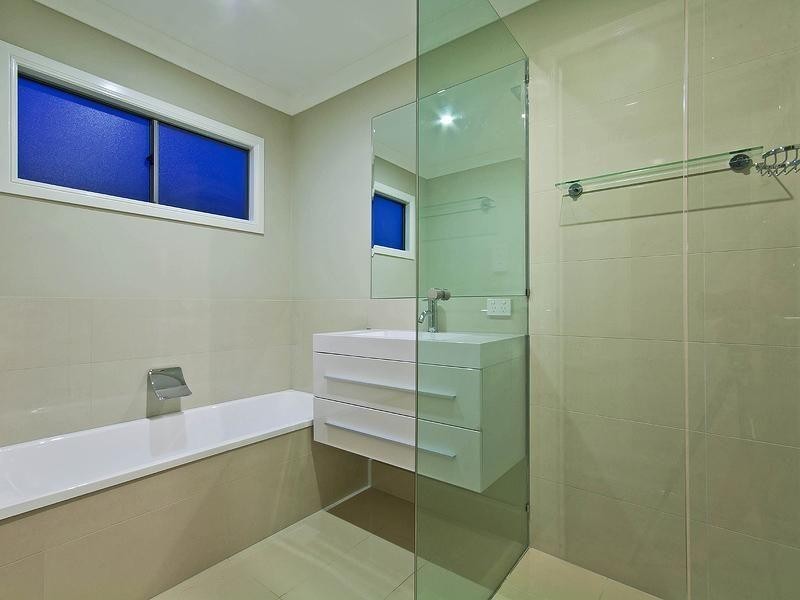 21 Grenade Street, Cannon Hill QLD 4170