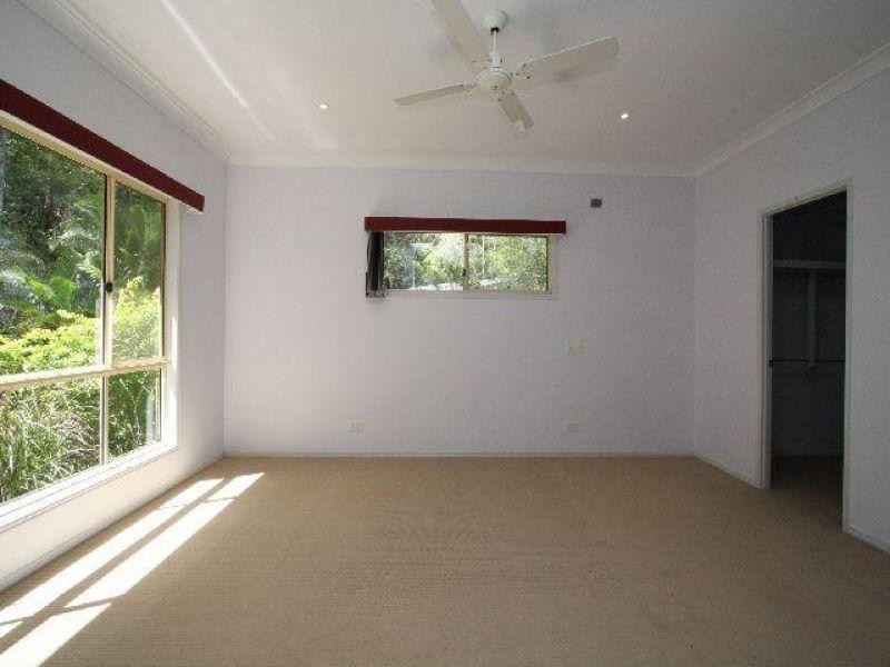 8 Kangan Court, Shailer Park QLD 4128