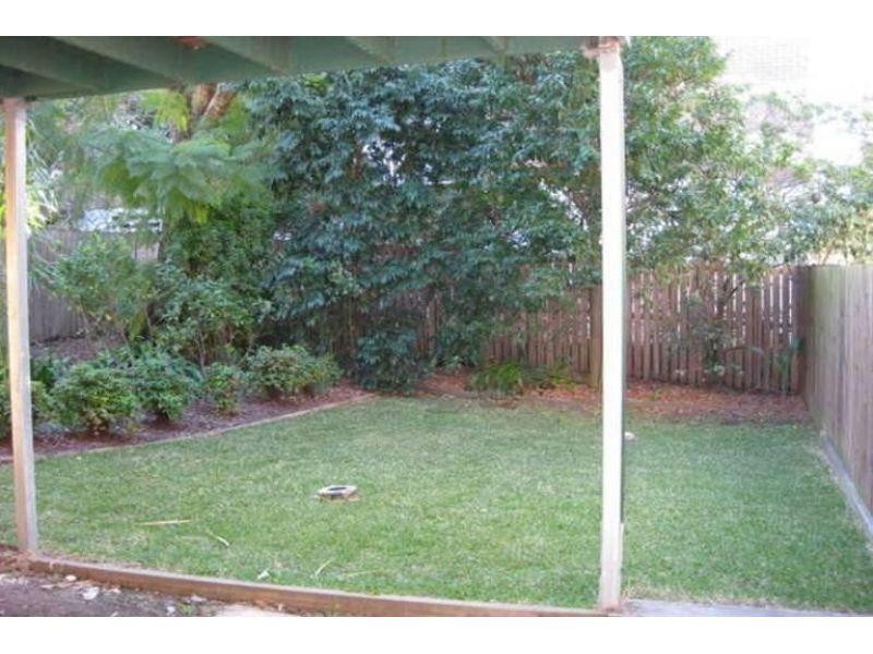 6 York Street, Coorparoo QLD 4151