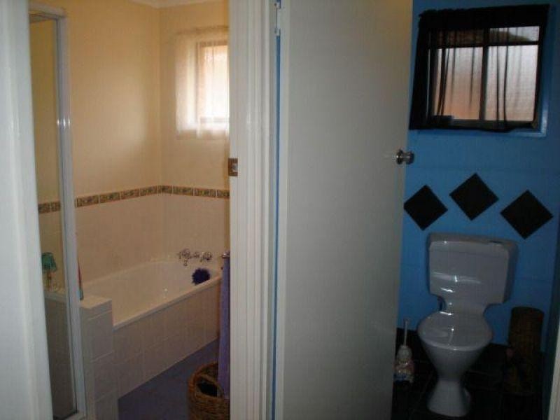 18 Rosewall Street, Upper Mount Gravatt QLD 4122