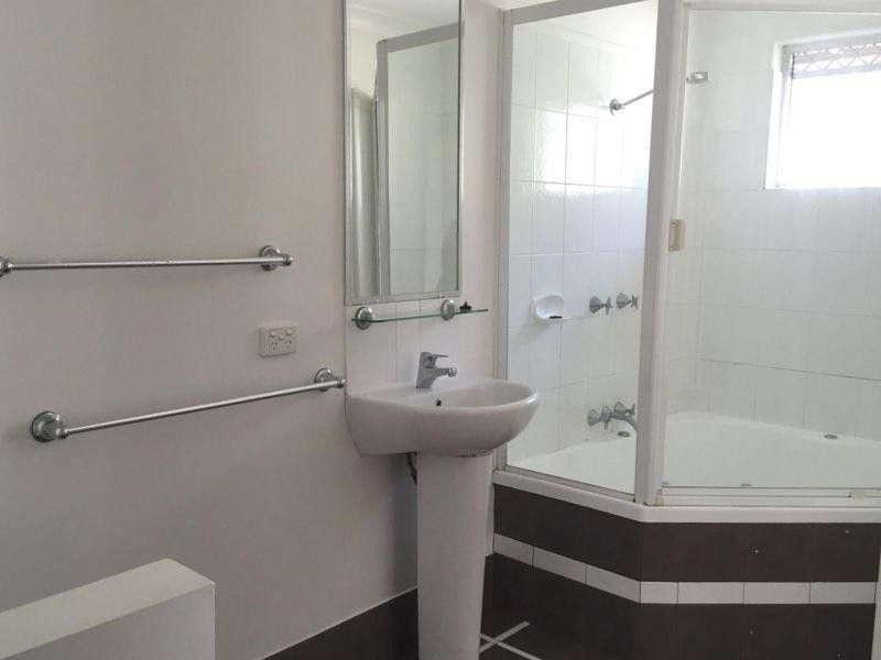 4/25 Reis Street, Woolloongabba QLD 4102