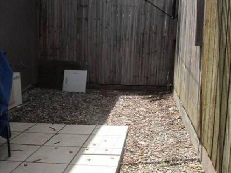 4/25 Reis Street, Woolloongabba QLD 4102