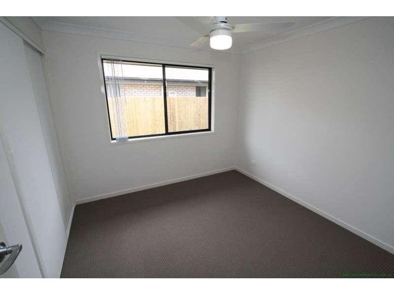 37 Fourth Avenue, Marsden QLD 4132