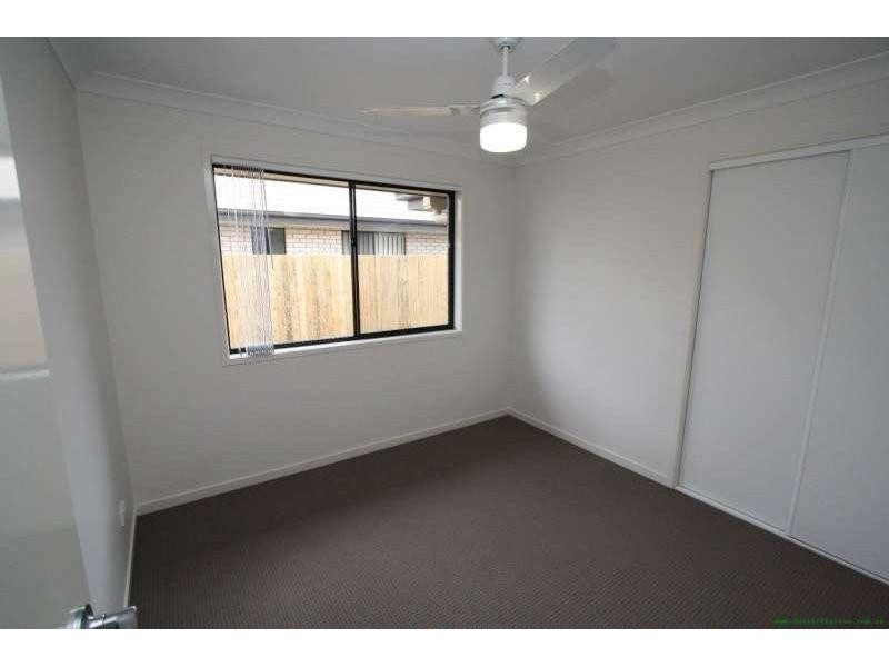 37 Fourth Avenue, Marsden QLD 4132