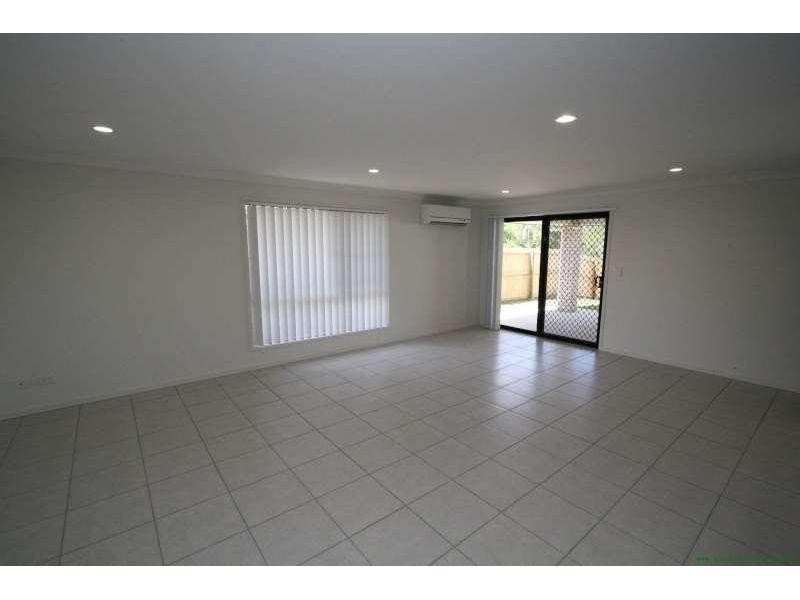 35 Fourth Avenue, Marsden QLD 4132