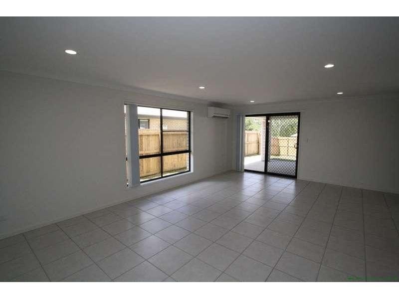 35 Fourth Avenue, Marsden QLD 4132