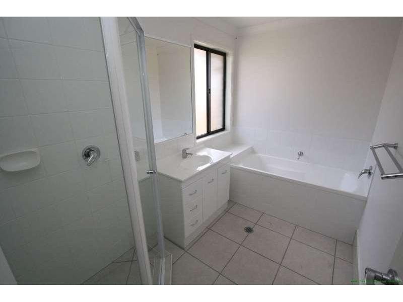 35 Fourth Avenue, Marsden QLD 4132