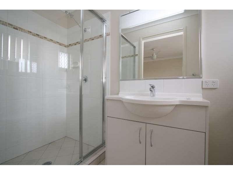 2 Serenity Court, Crestmead QLD 4132