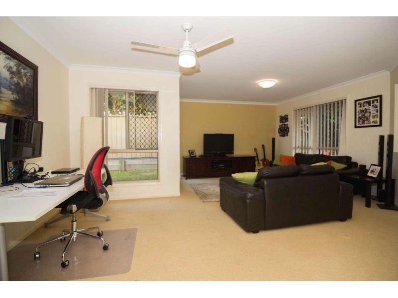 35 Dart Place, Parkinson QLD 4115